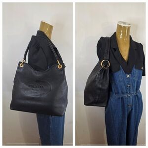 ✨️PRADA Vitello Phenix Logo Hobo Bag